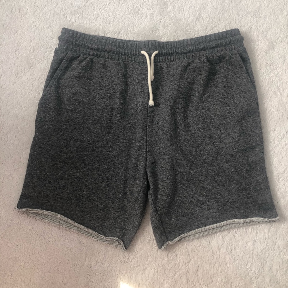 Marble Divided Raw Hem Sweatshorts w Pockets